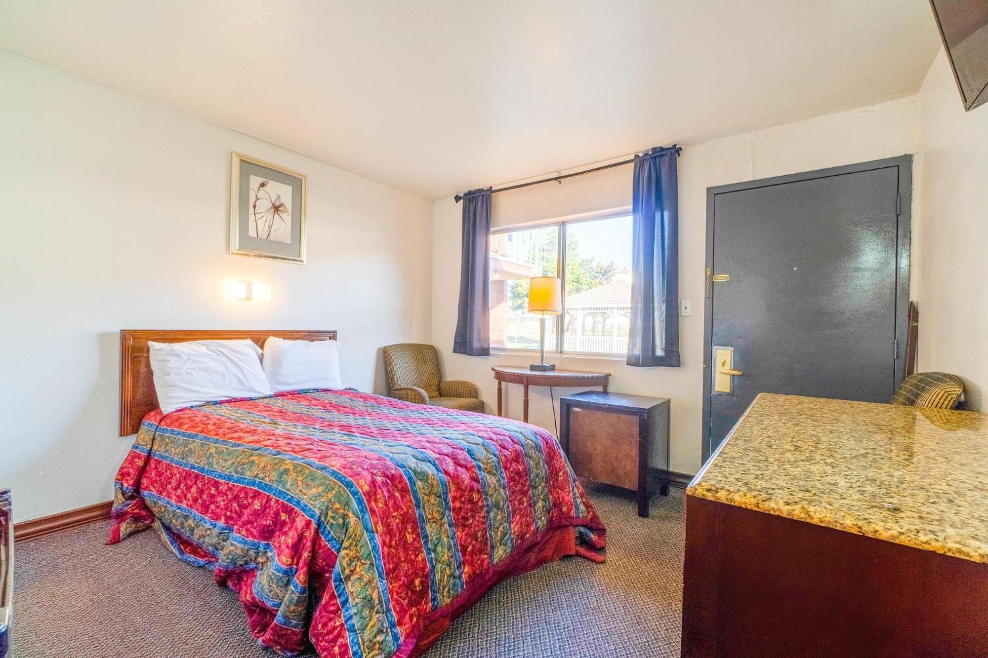 Castle Inn & Suites By Oyo Chickasha Εξωτερικό φωτογραφία
