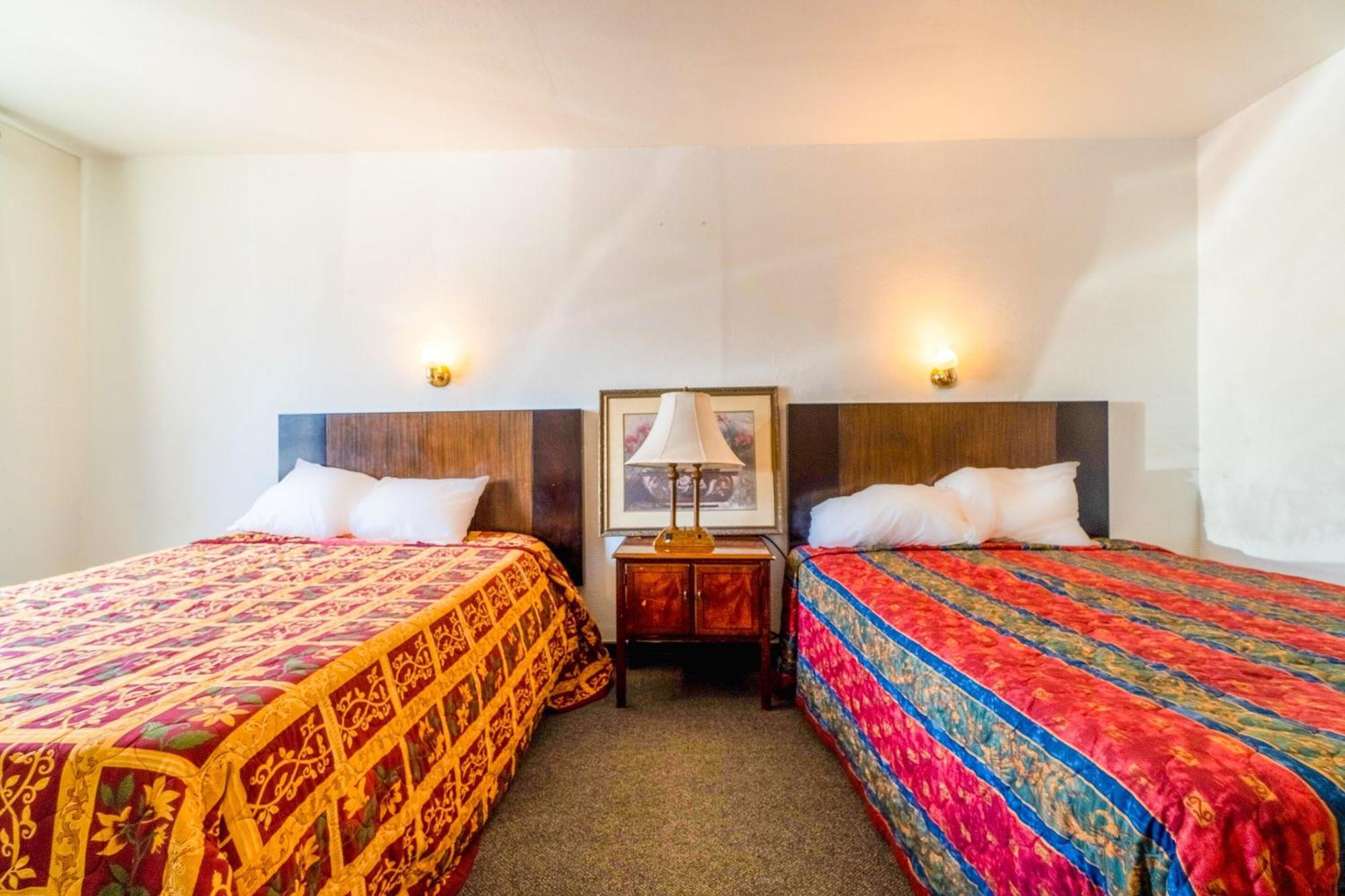 Castle Inn & Suites By Oyo Chickasha Εξωτερικό φωτογραφία