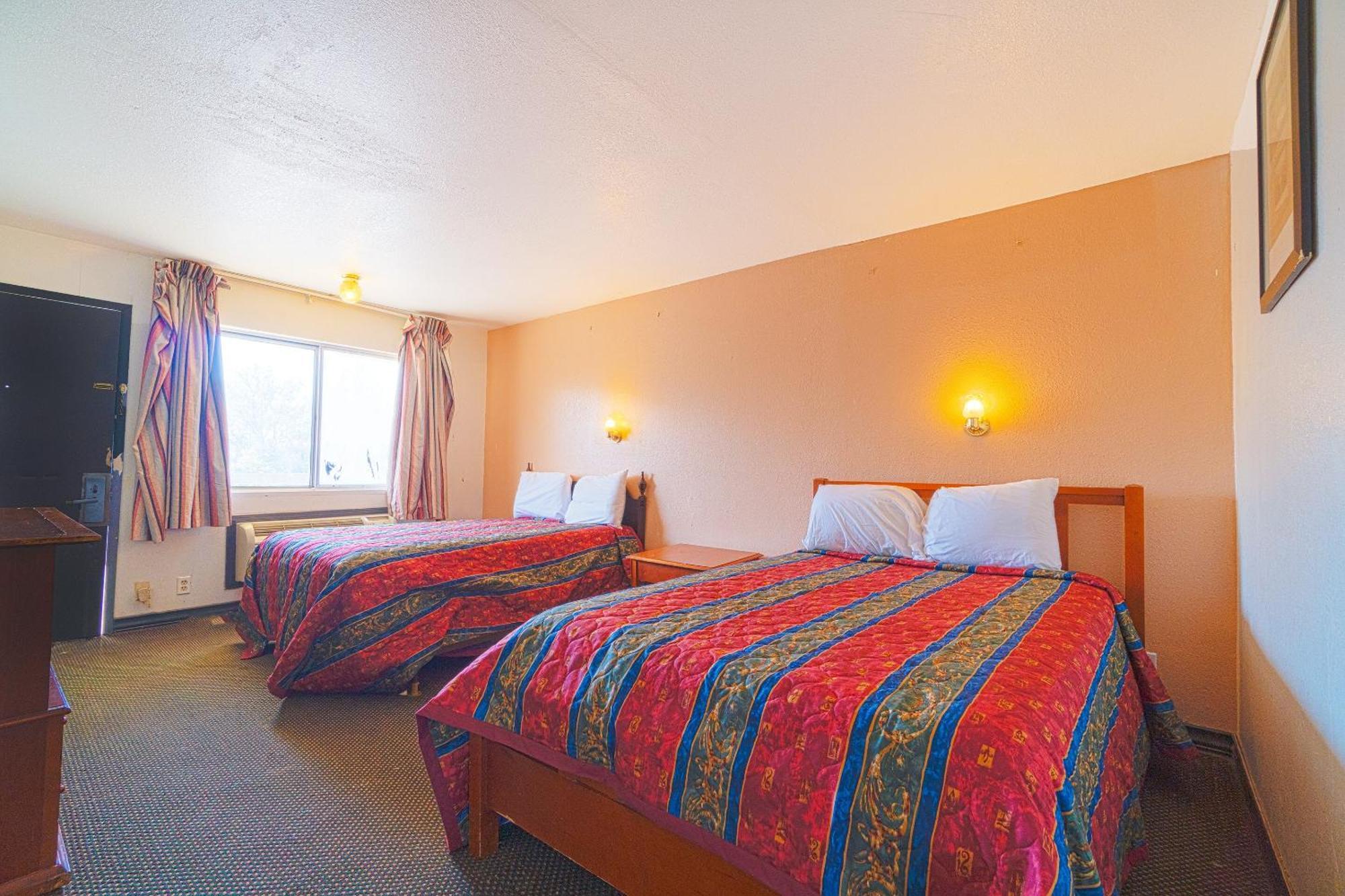 Castle Inn & Suites By Oyo Chickasha Εξωτερικό φωτογραφία